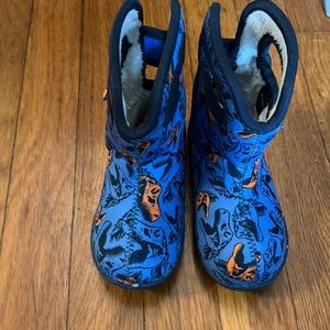 Bogs Toddler Boots - like new sz 7